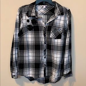 Flower Embellishment Plaid Button Down